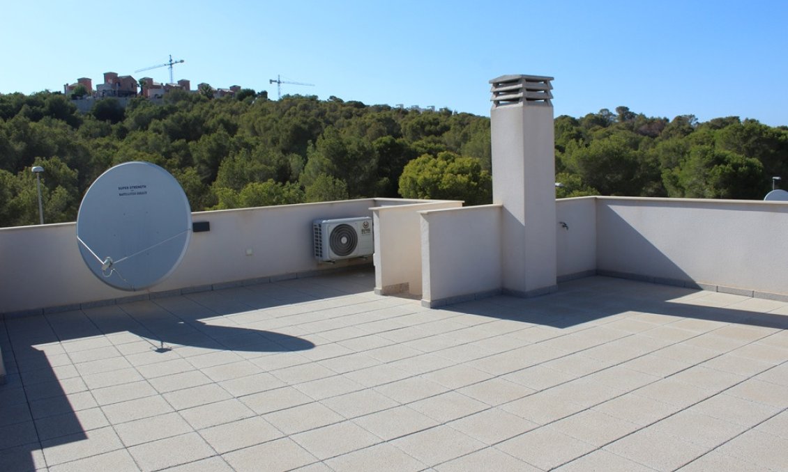 Használt Ingatlanok - Villa -
San Miguel de Salinas - Inland