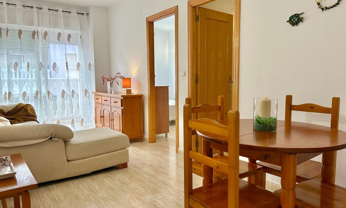 Resale - Apartment -
Torrevieja - Estacion De Autobuses