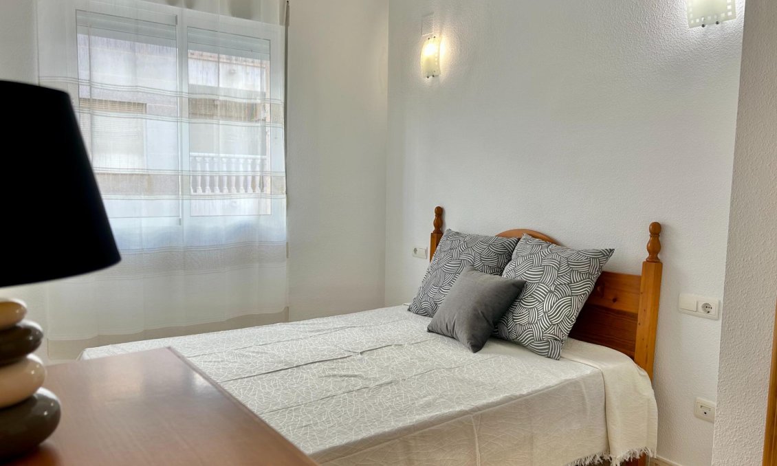 Resale - Apartment -
Torrevieja - Estacion De Autobuses