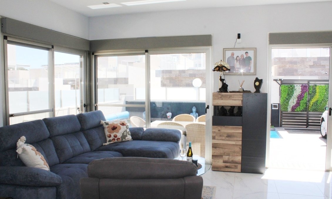 Használt Ingatlanok - Villa -
Orihuela Costa - Costa Blanca