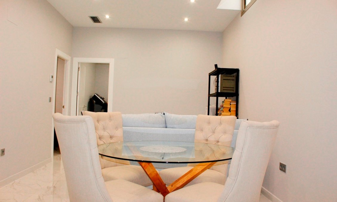 Használt Ingatlanok - Villa -
Orihuela Costa - Costa Blanca