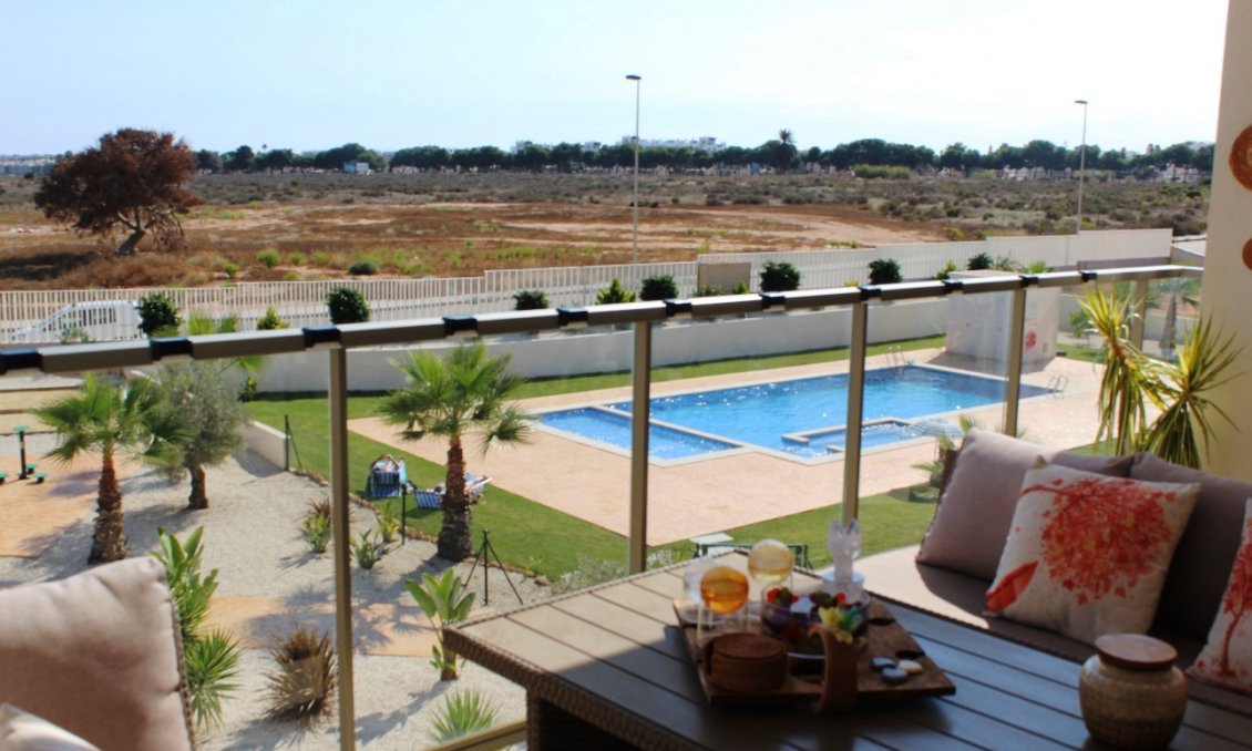 Segunda mano - Apartamento -
Orihuela Costa - Costa Blanca