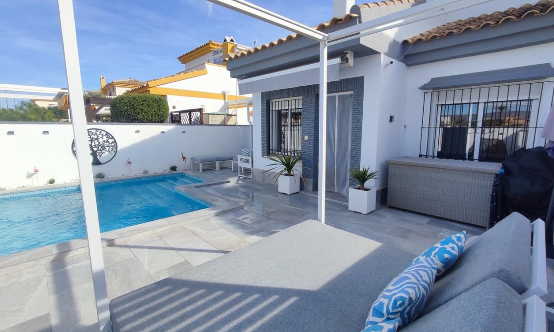 Resale - Villa -
Sucina - Inland