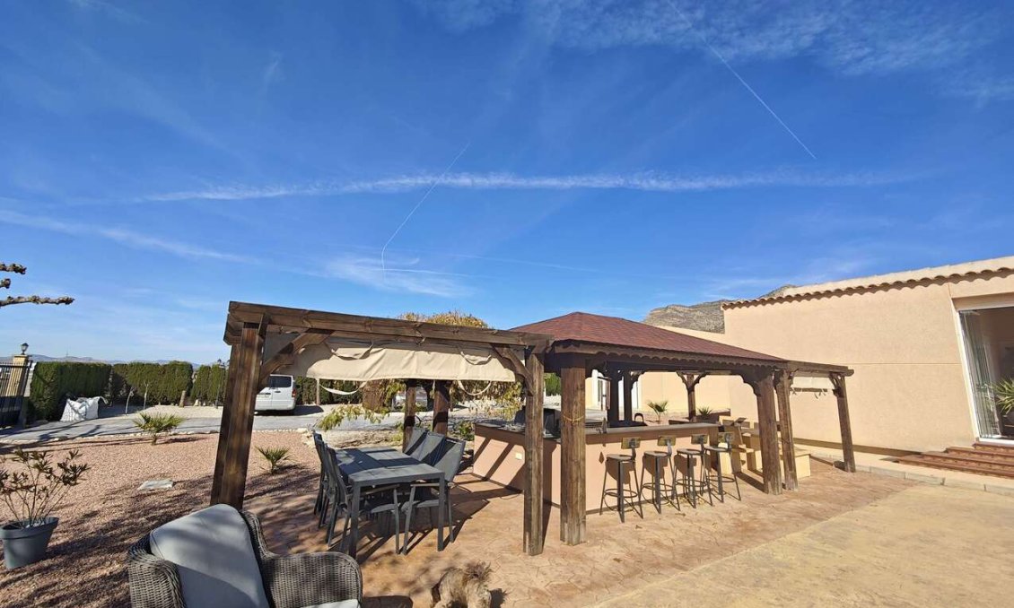 Resale - Villa -
Sax - Inland