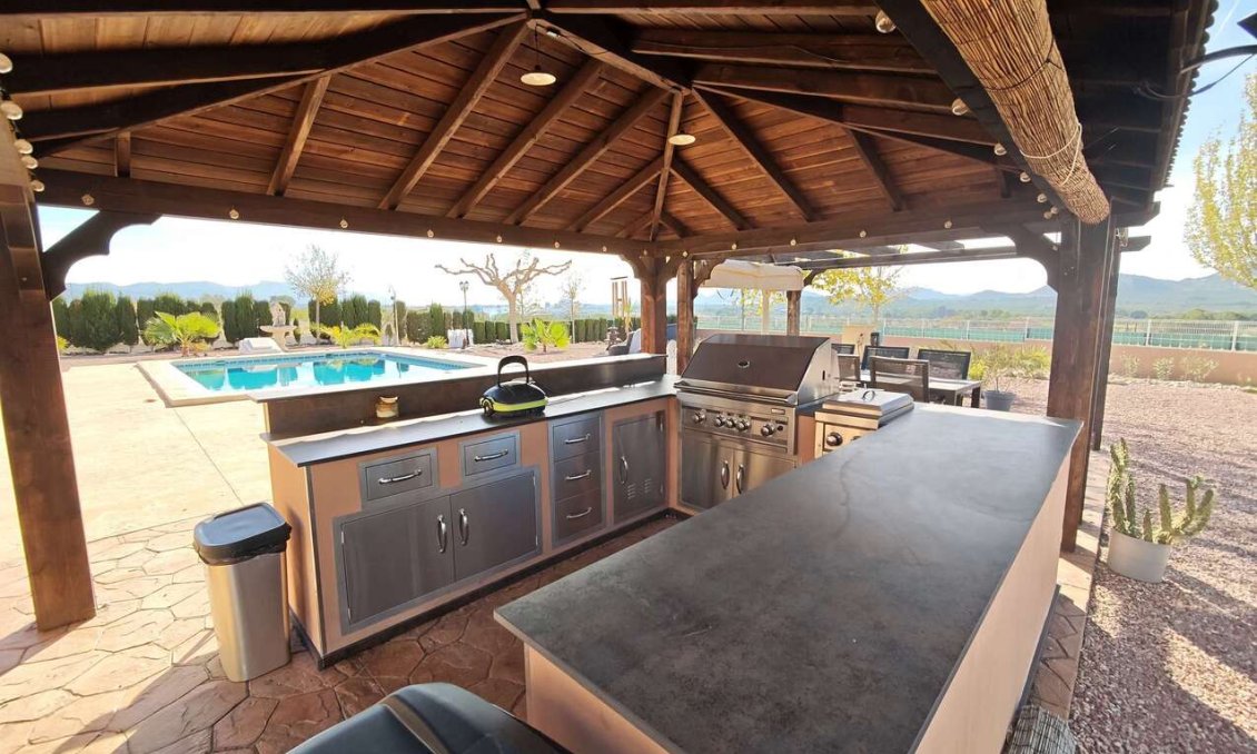 Resale - Villa -
Sax - Inland