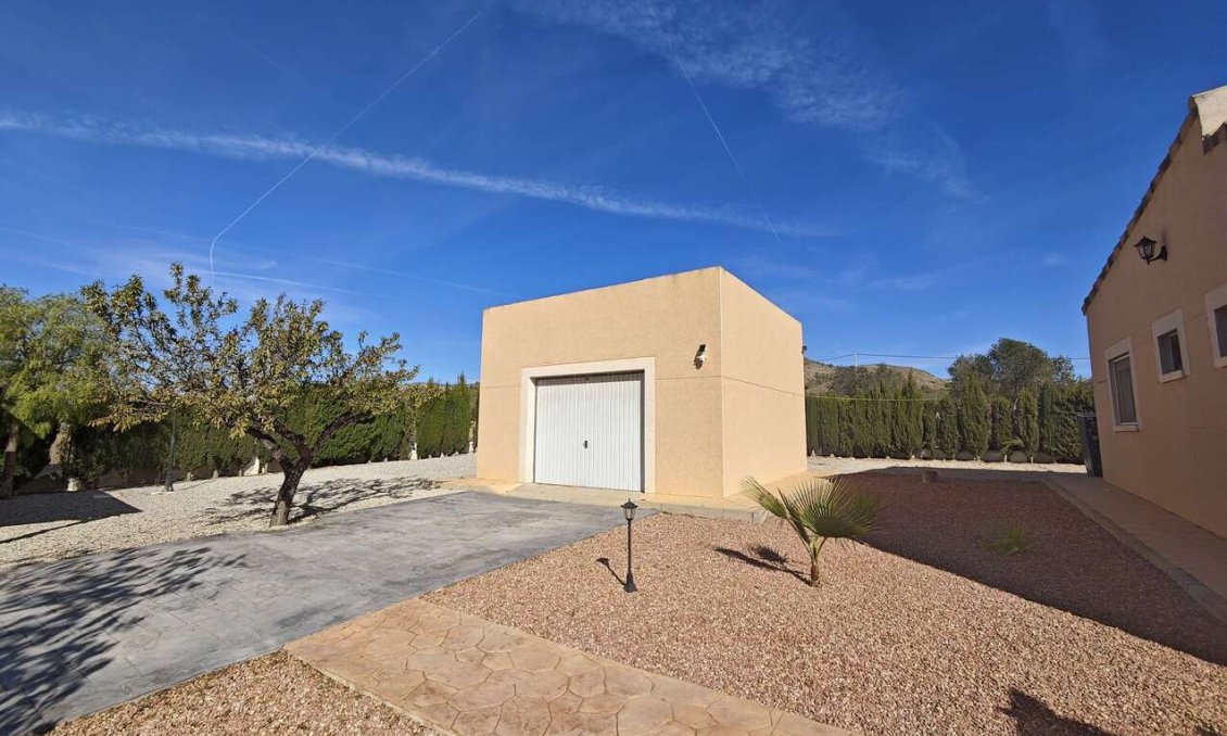 Resale - Villa -
Sax - Inland