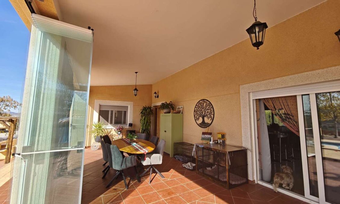 Resale - Villa -
Sax - Inland