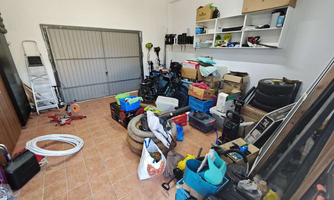 Resale - Villa -
Sax - Inland