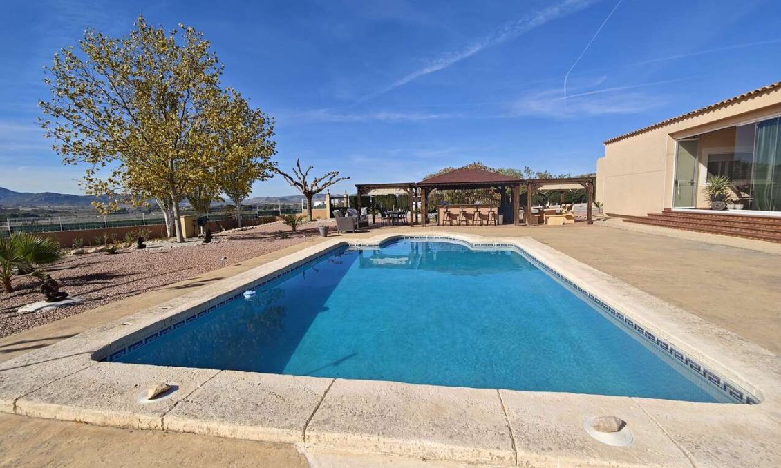 Resale - Villa -
Sax - Inland