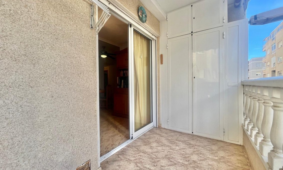 Resale - Apartment -
Torrevieja - Habaneras