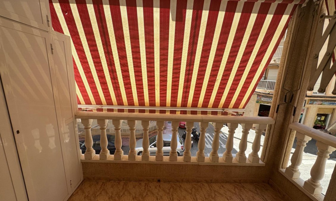 Resale - Apartment -
Torrevieja - Habaneras