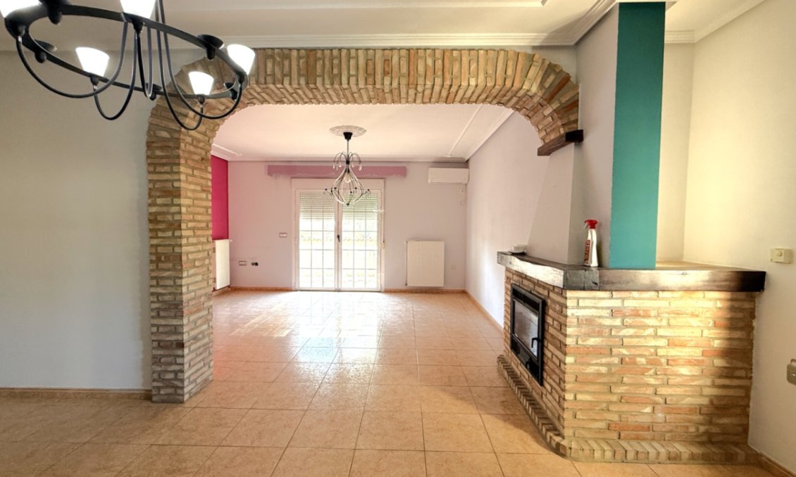 Resale - Villa -
Pilar de la Horadada - Costa Blanca