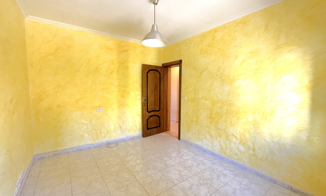 Resale - Villa -
Pilar de la Horadada - Costa Blanca