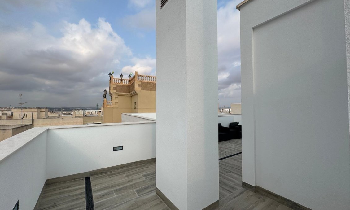 Resale - Apartment -
Torrevieja - Centro