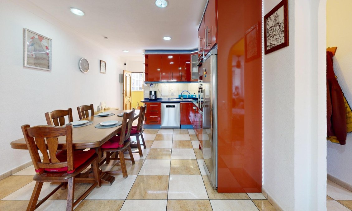 Resale - Apartment -
Torrevieja - Puerto Deportivo Marina Salinas