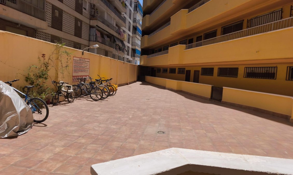 Resale - Apartment -
Torrevieja - Puerto Deportivo Marina Salinas