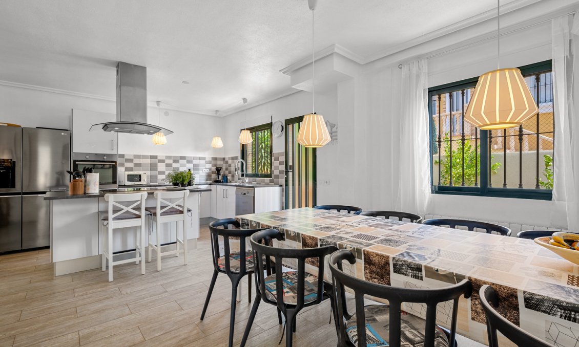 Használt Ingatlanok - Villa -
Algorfa - Inland