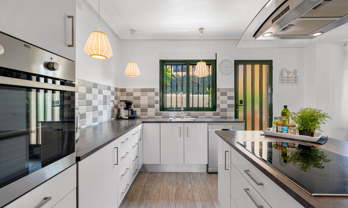 Használt Ingatlanok - Villa -
Algorfa - Inland