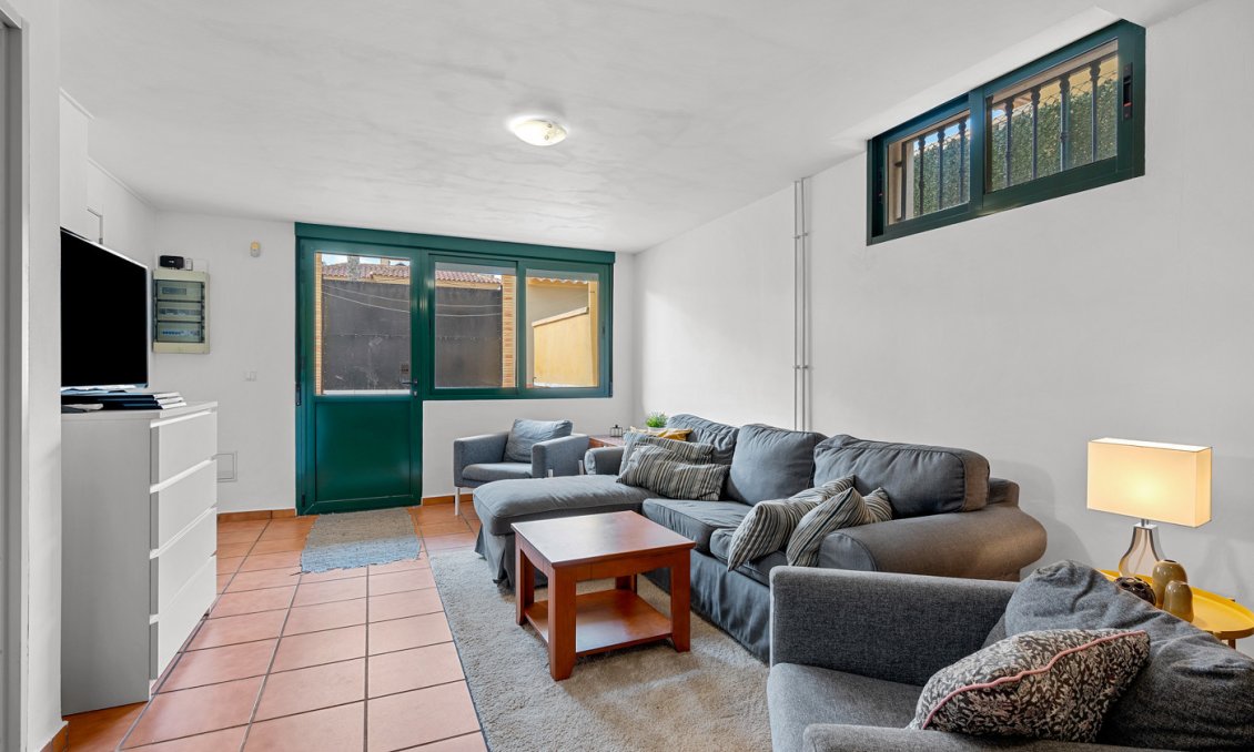 Használt Ingatlanok - Villa -
Algorfa - Inland