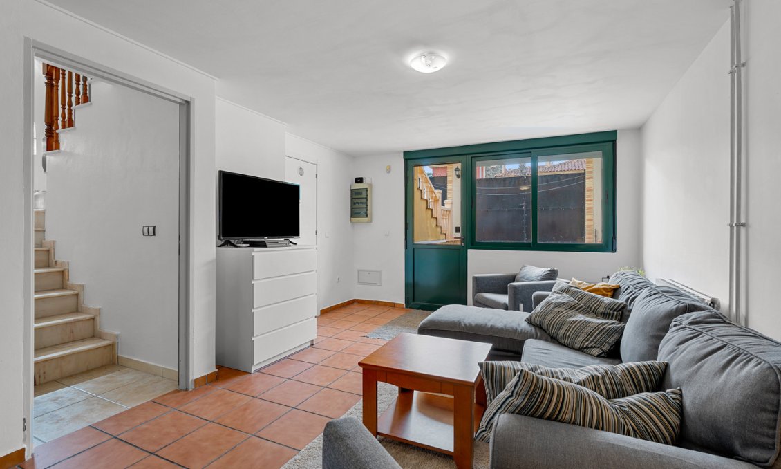 Használt Ingatlanok - Villa -
Algorfa - Inland