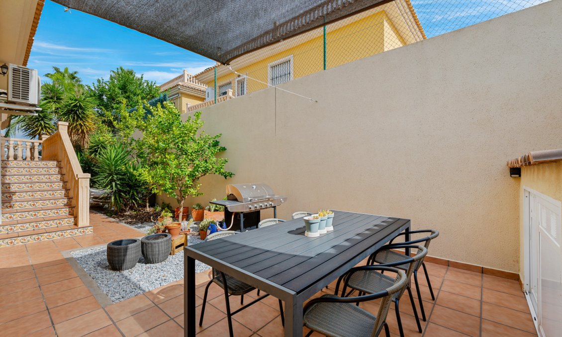 Használt Ingatlanok - Villa -
Algorfa - Inland