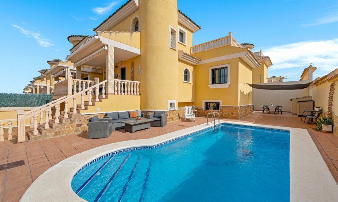 Használt Ingatlanok - Villa -
Algorfa - Inland