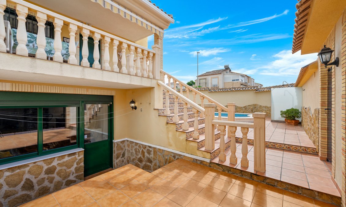 Használt Ingatlanok - Villa -
Algorfa - Inland