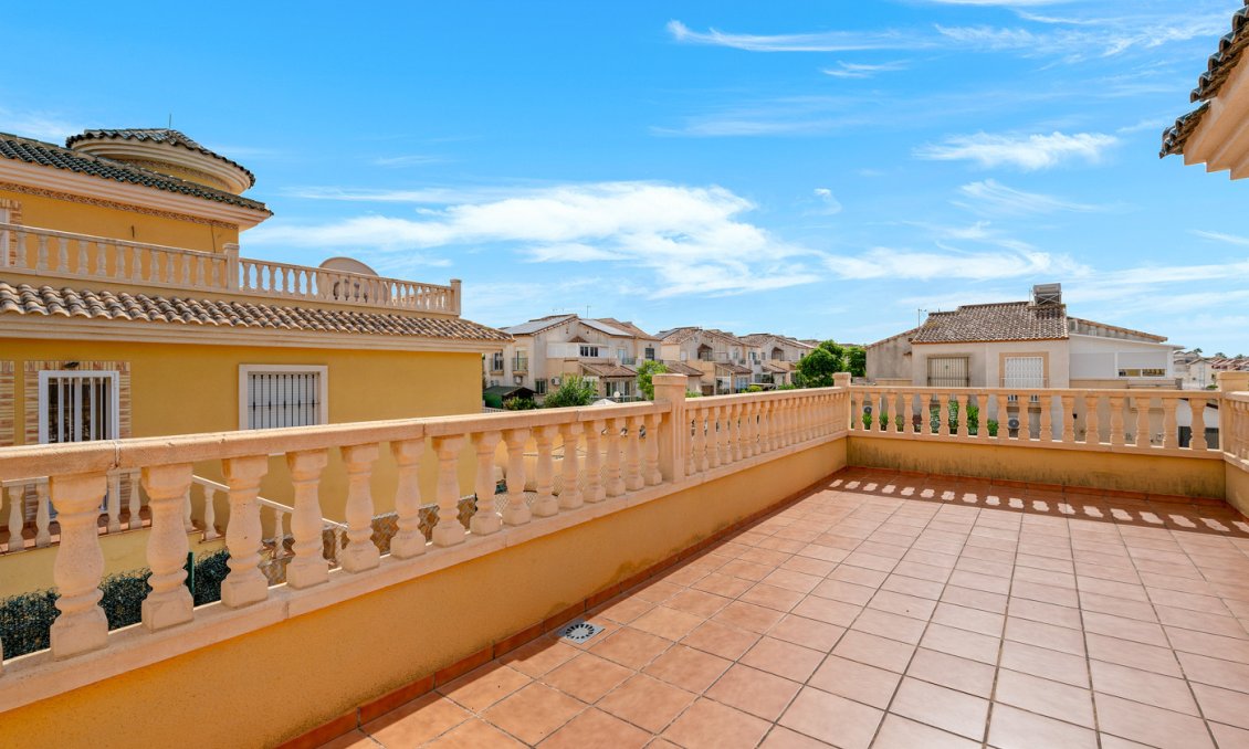 Használt Ingatlanok - Villa -
Algorfa - Inland