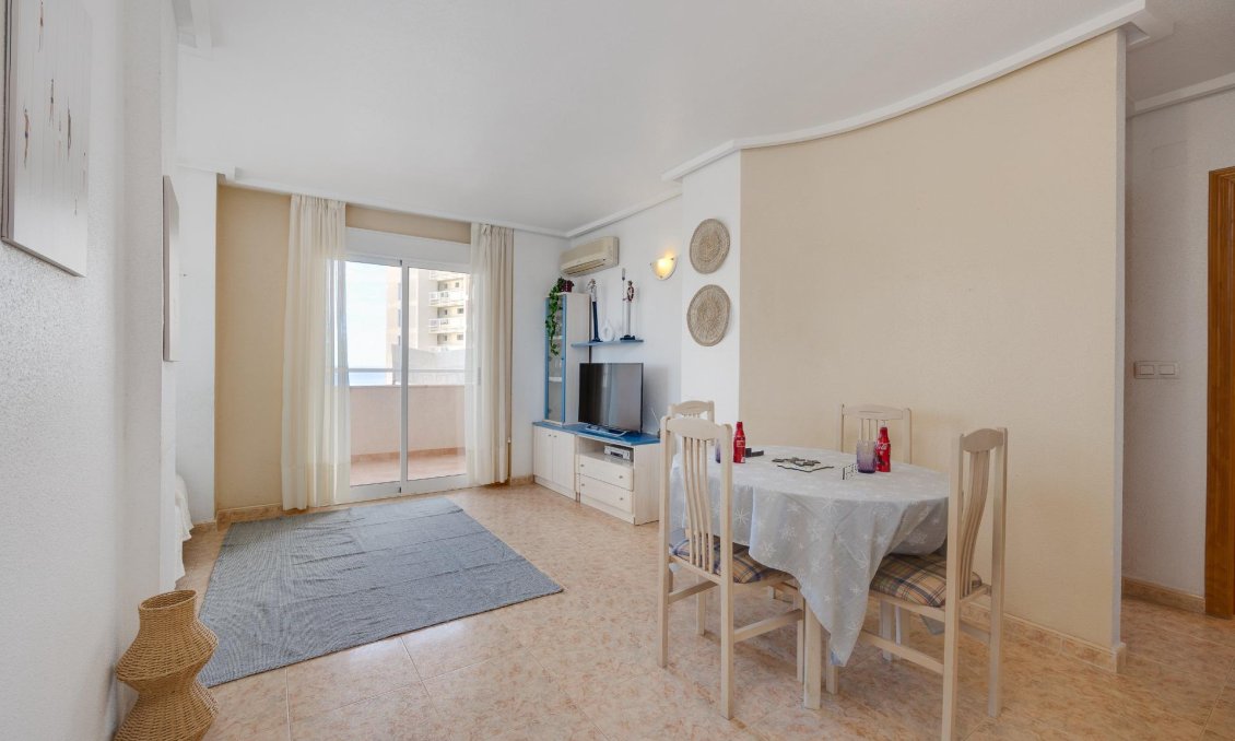 Resale - Apartment -
Torrevieja - La Veleta