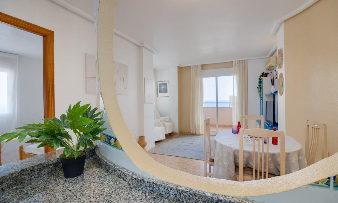 Resale - Apartment -
Torrevieja - La Veleta
