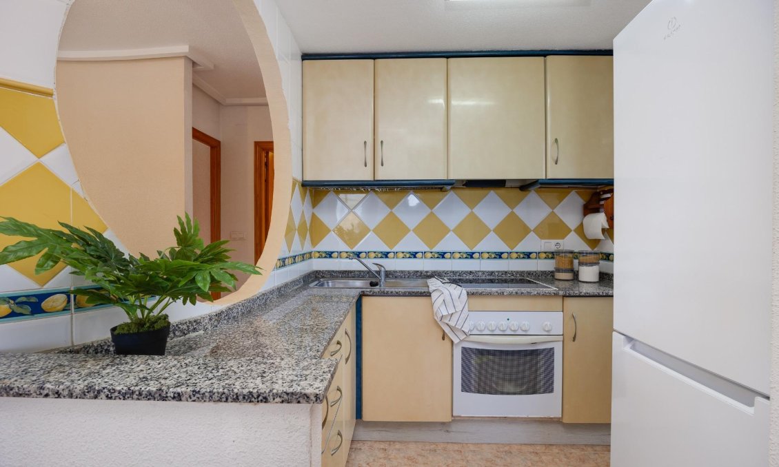 Resale - Apartment -
Torrevieja - La Veleta