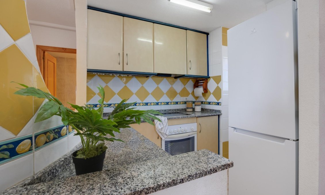 Resale - Apartment -
Torrevieja - La Veleta