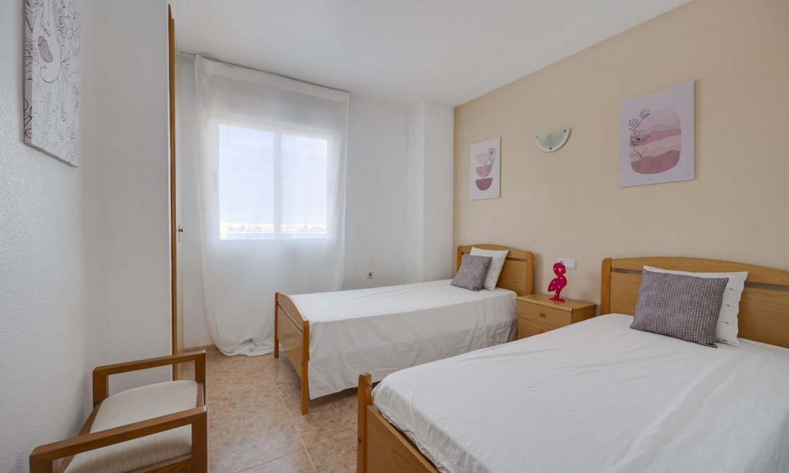 Resale - Apartment -
Torrevieja - La Veleta