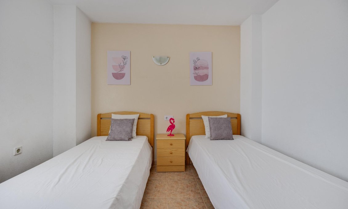 Resale - Apartment -
Torrevieja - La Veleta