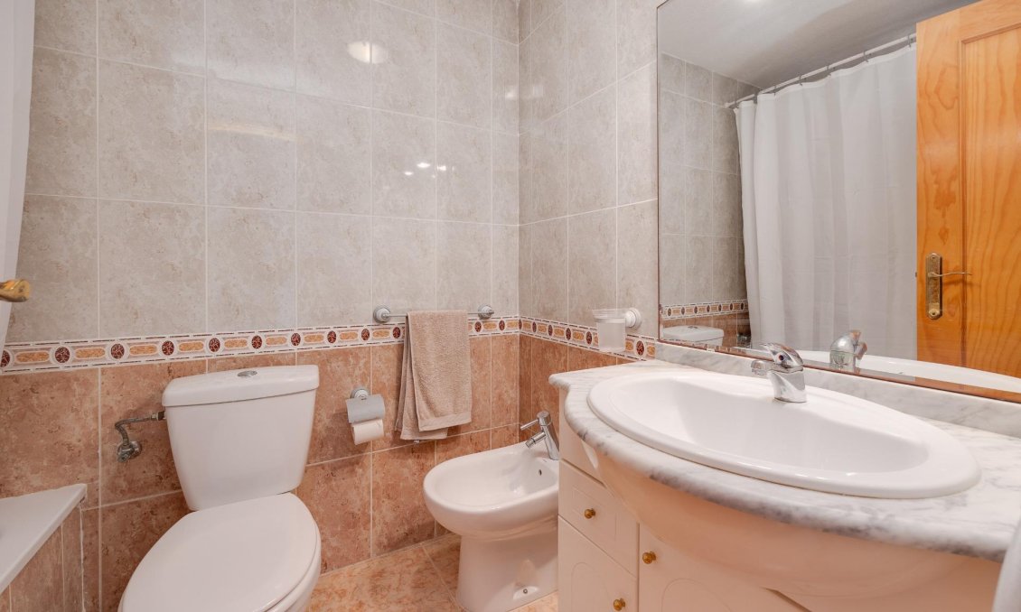 Resale - Apartment -
Torrevieja - La Veleta