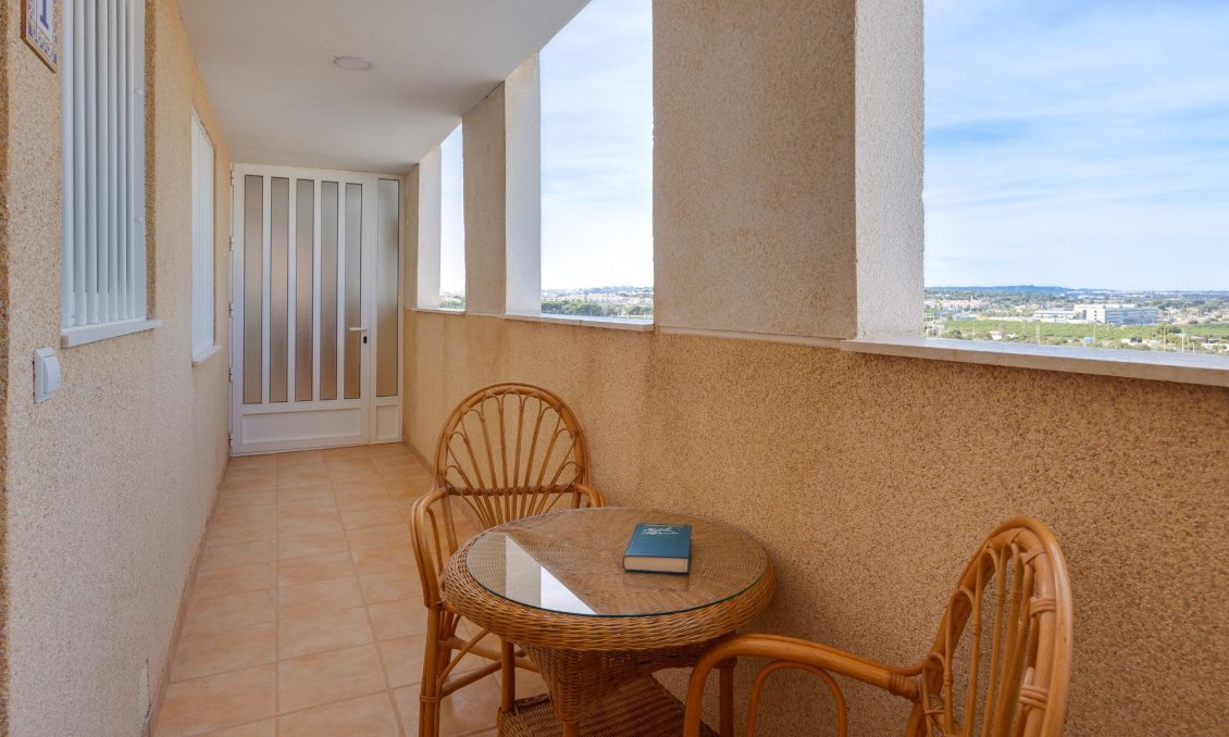 Resale - Apartment -
Torrevieja - La Veleta