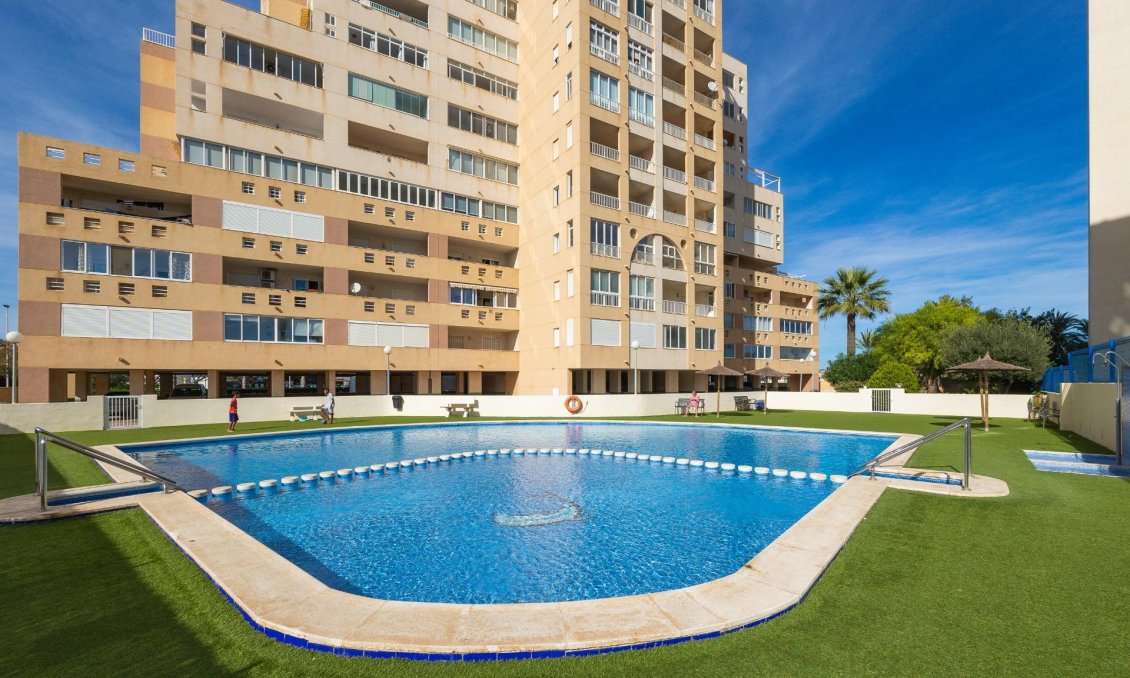 Resale - Apartment -
Torrevieja - La Veleta