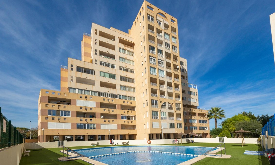 Resale - Apartment -
Torrevieja - La Veleta