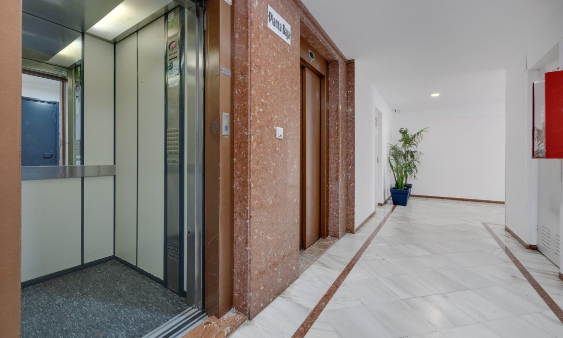 Resale - Apartment -
Torrevieja - La Veleta