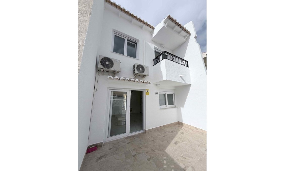 Resale - Town House -
Torrevieja - Costa Blanca
