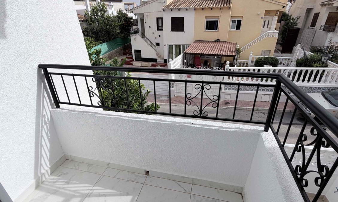 Resale - Town House -
Torrevieja - Costa Blanca