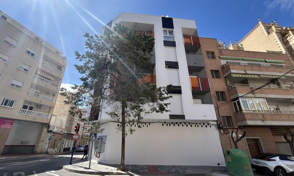 Revânzare - Apartament -
Torrevieja - Costa Blanca