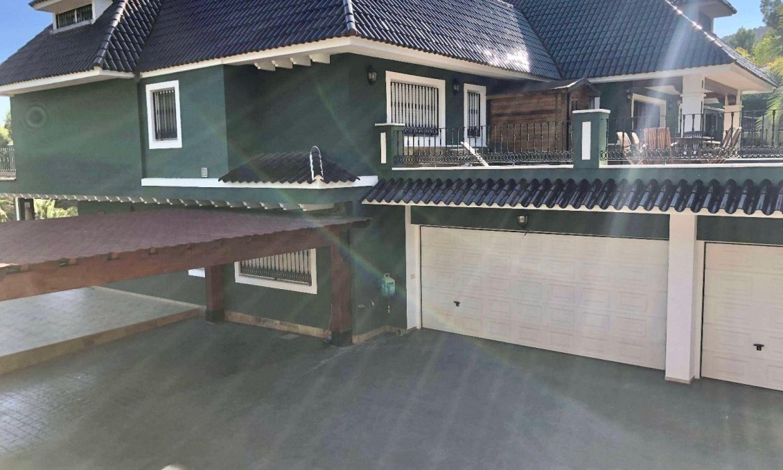 Resale - Villa -
El Palmar