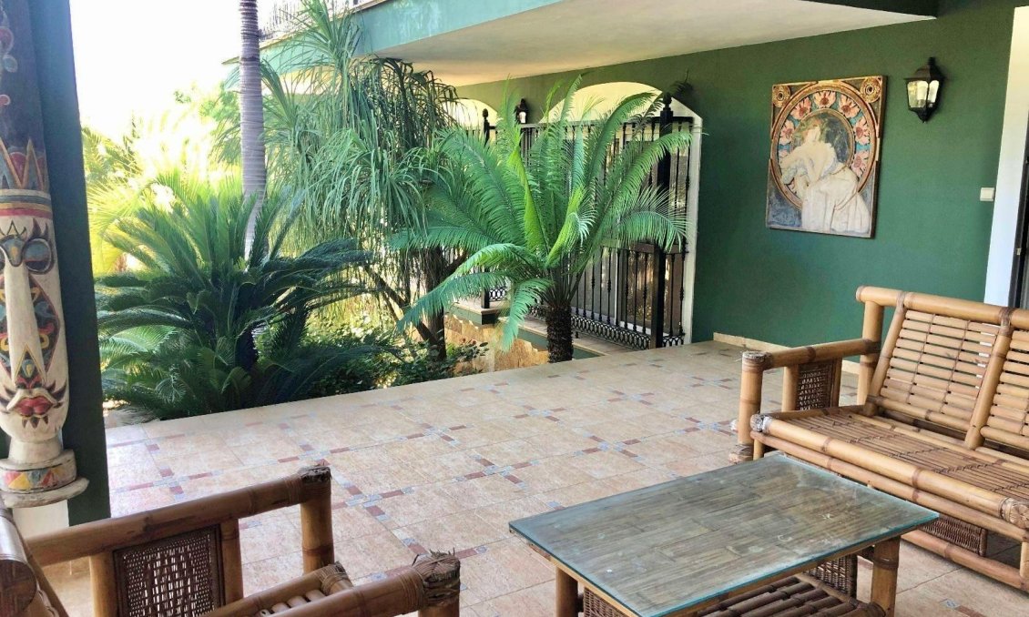 Resale - Villa -
El Palmar