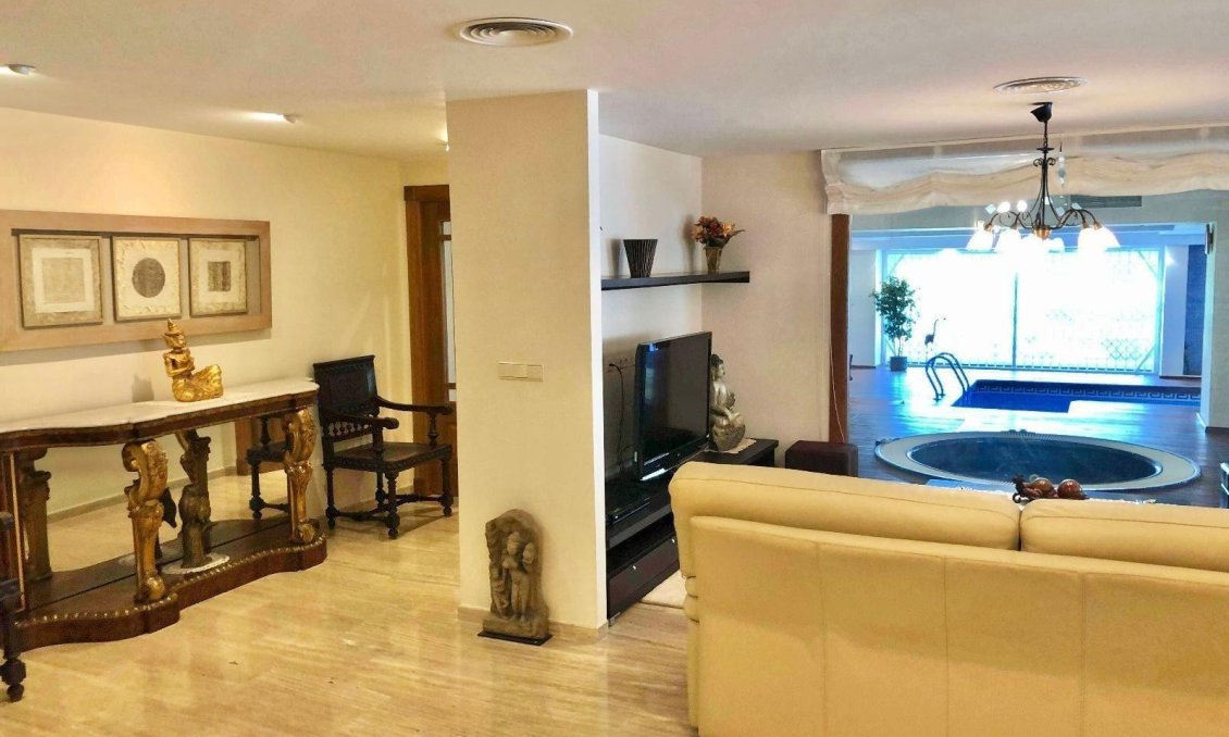 Resale - Villa -
El Palmar