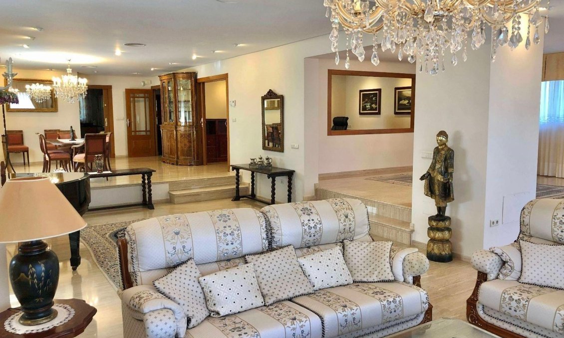 Resale - Villa -
El Palmar