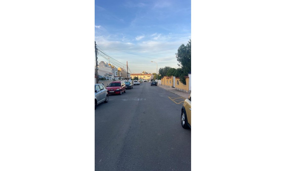 Resale - Duplex -
Torrevieja - La Mata