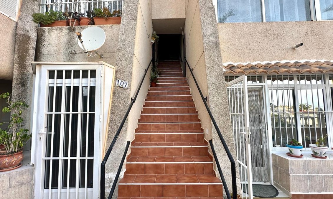 Resale - Duplex -
Torrevieja - La Mata