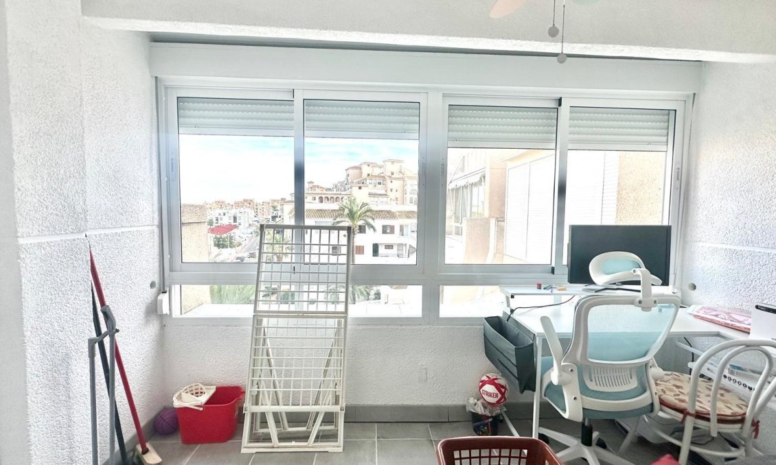 Resale - Duplex -
Torrevieja - La Mata