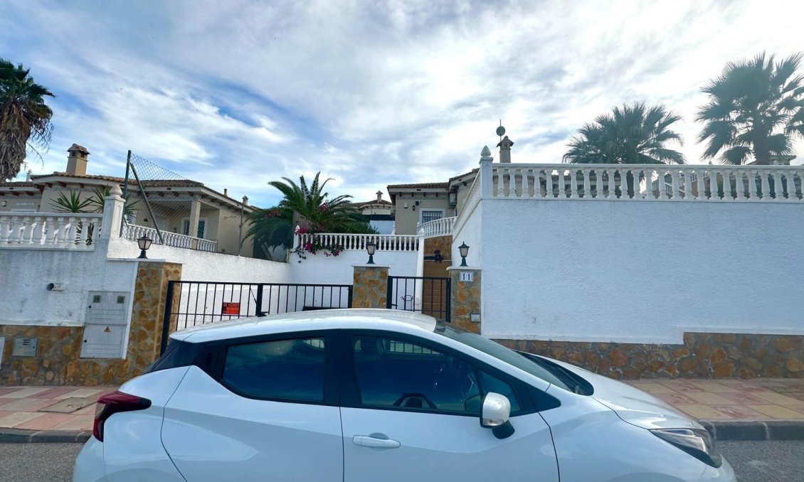 Wiederverkauf - Villa -
Bigastro - Comunidad Valenciana